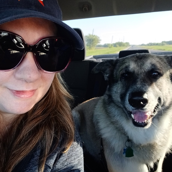 Meet your Posher, Tonja - Picture 2 of 2